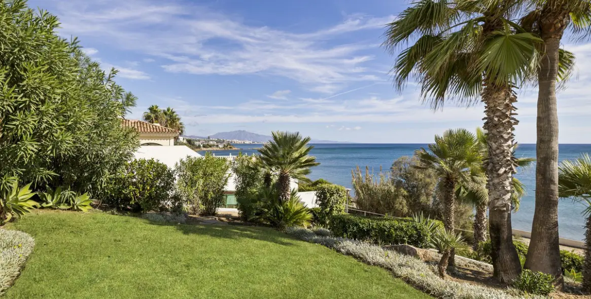 Продажа апартаментов на первом этаже в Estepona 48