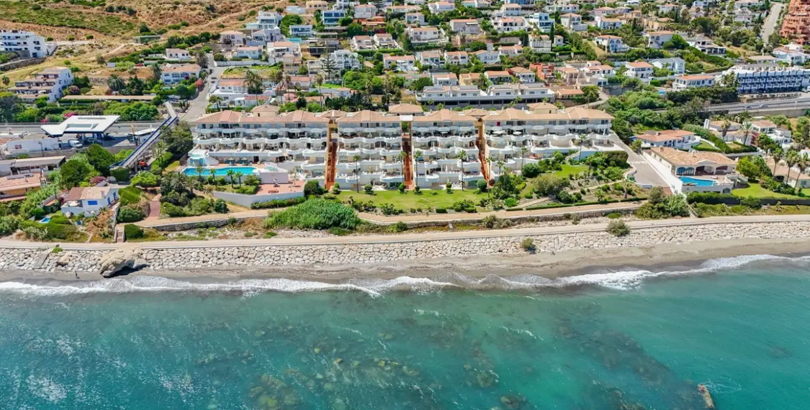 Продажа апартаментов на первом этаже в Estepona 54