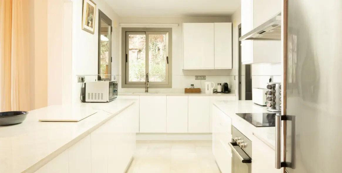 Продажа апартаментов на первом этаже в Benahavís 3