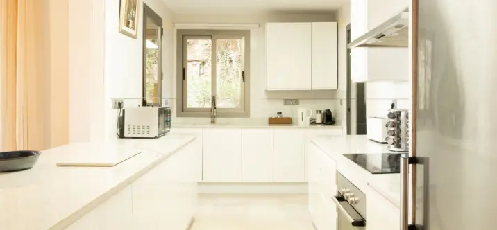 Продажа апартаментов на первом этаже в Benahavís 2