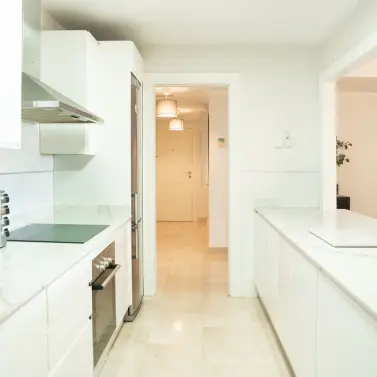 Продажа апартаментов на первом этаже в Benahavís