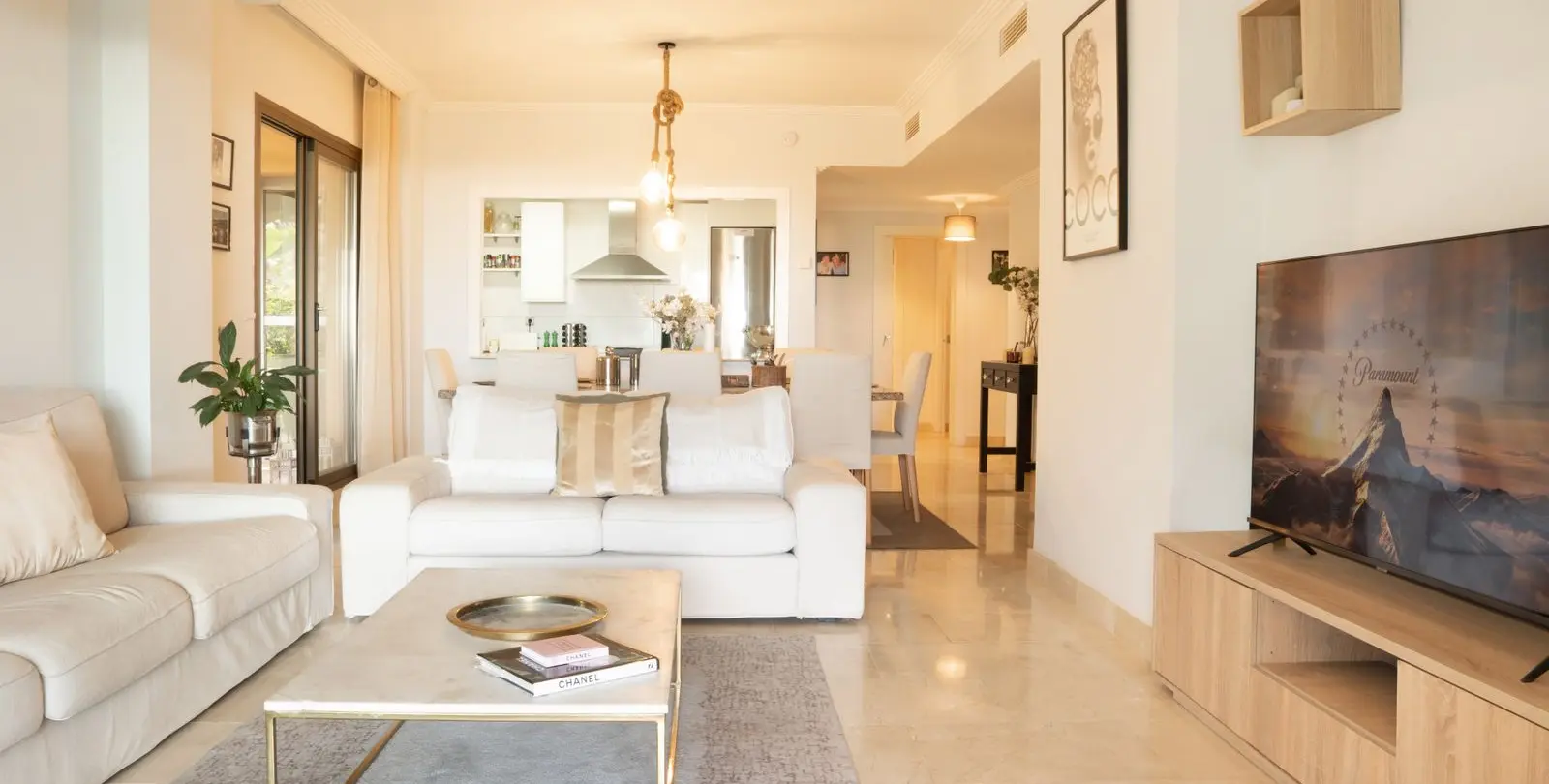 Venta de apartamento en planta baja en Benahavís 1