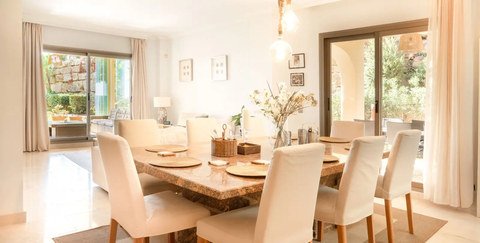 Venta de apartamento en planta baja en Benahavís 18