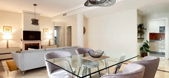 Продажа апартаментов на первом этаже в Nueva Andalucía 2