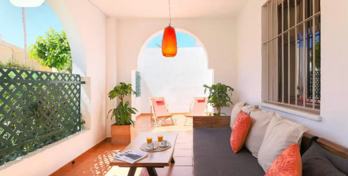 Venta de apartamento en planta baja en Nueva Andalucía 11