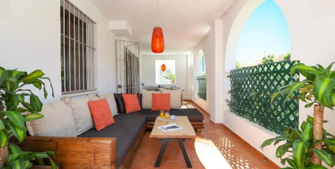 Venta de apartamento en planta baja en Nueva Andalucía 13