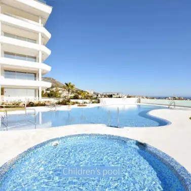 Продажа апартаментов на среднем этаже в Fuengirola