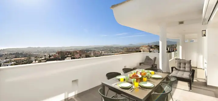 Продажа апартаментов на среднем этаже в Fuengirola 1