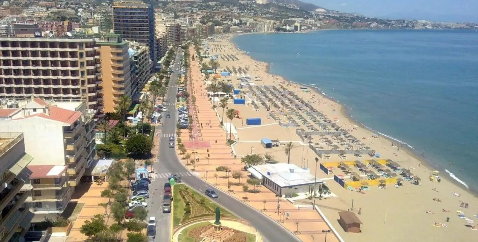 Sale of middle floor apartment in Fuengirola 6