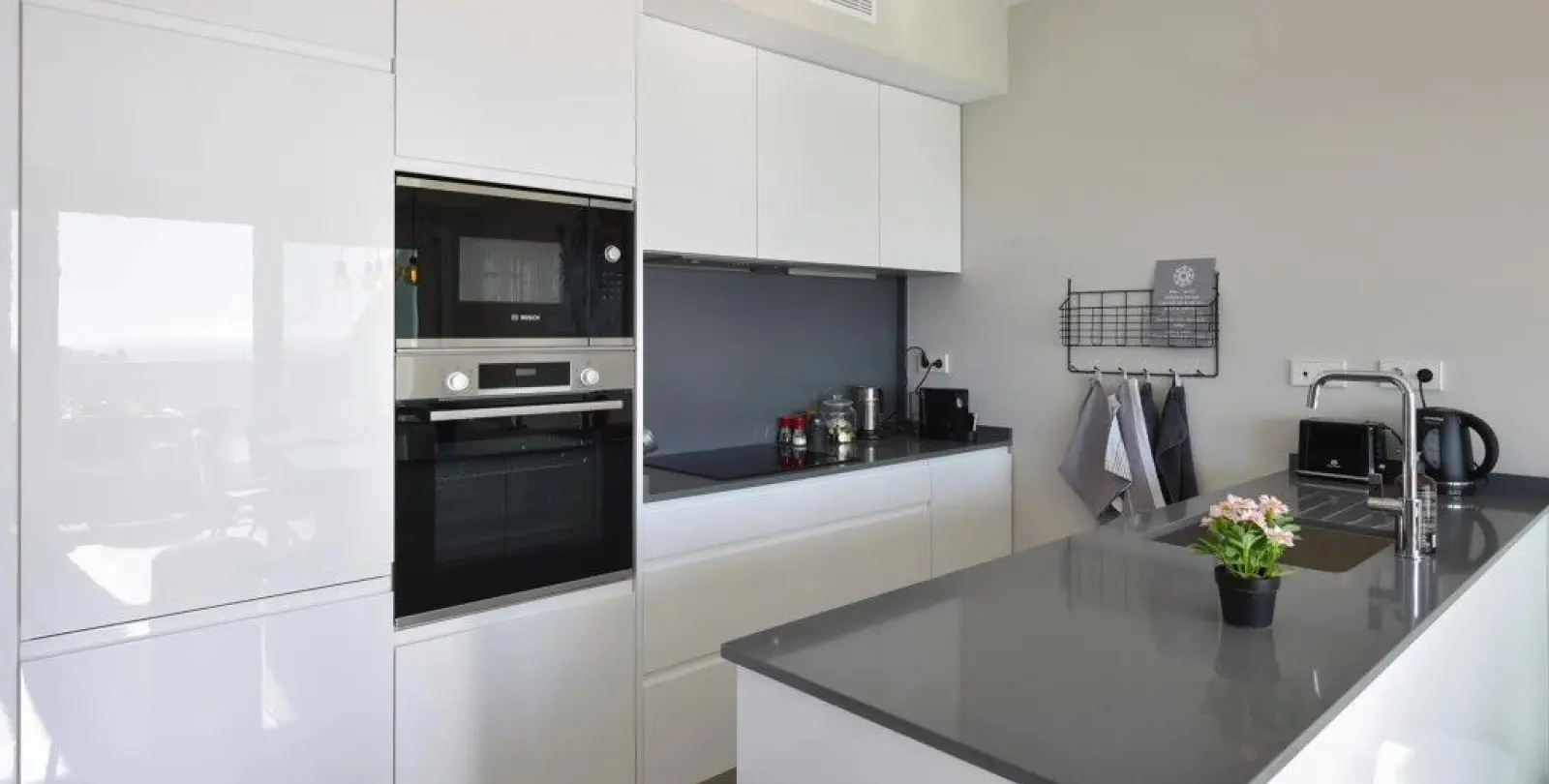 Sale of middle floor apartment in Fuengirola 9