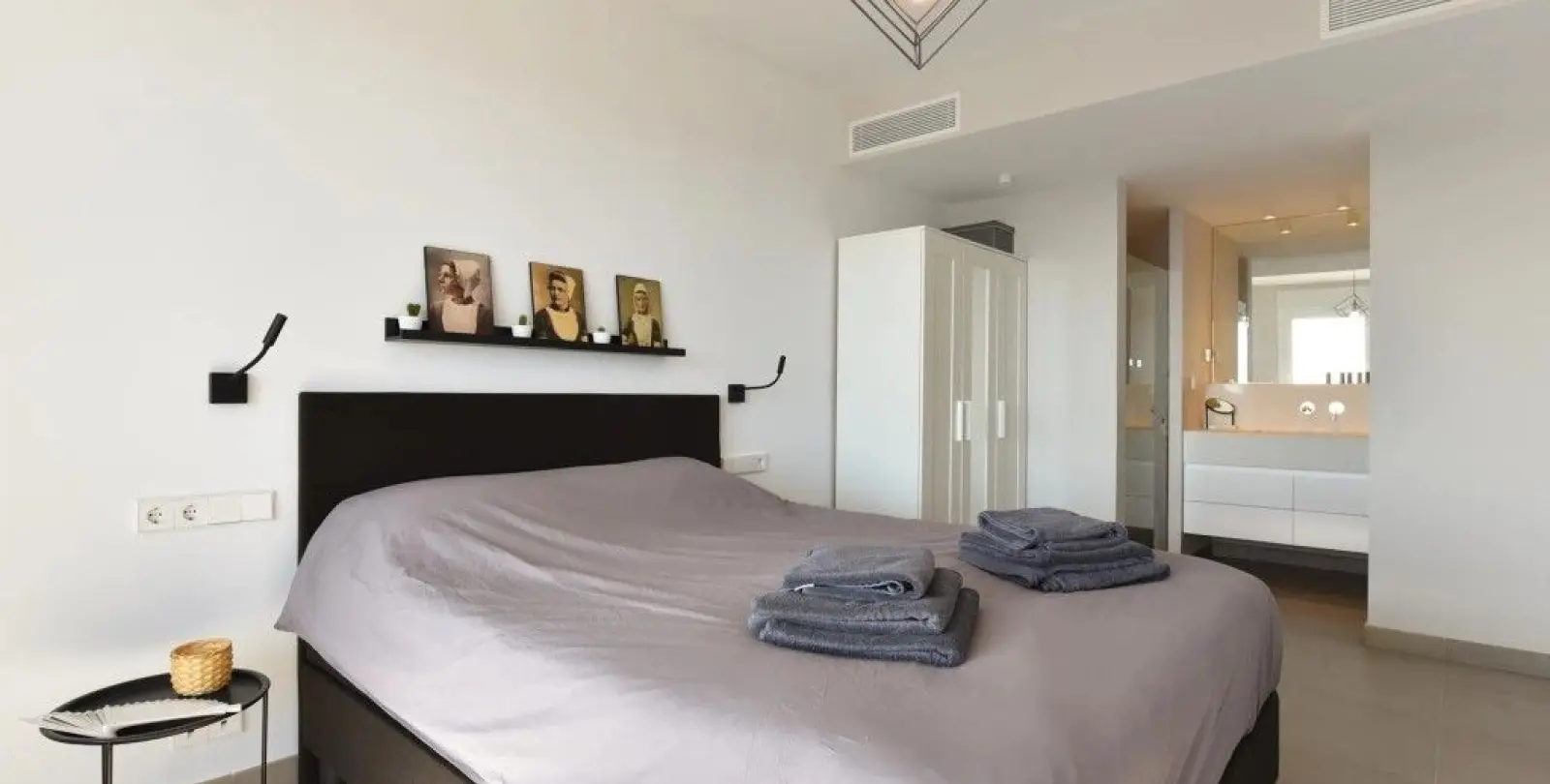 Sale of middle floor apartment in Fuengirola 16