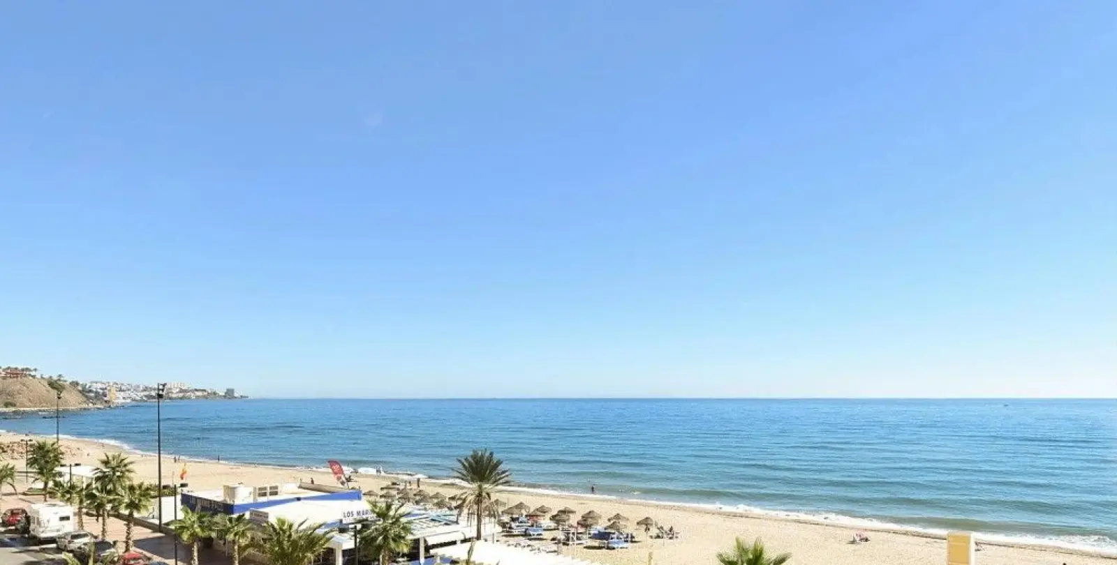 Sale of middle floor apartment in Fuengirola 18
