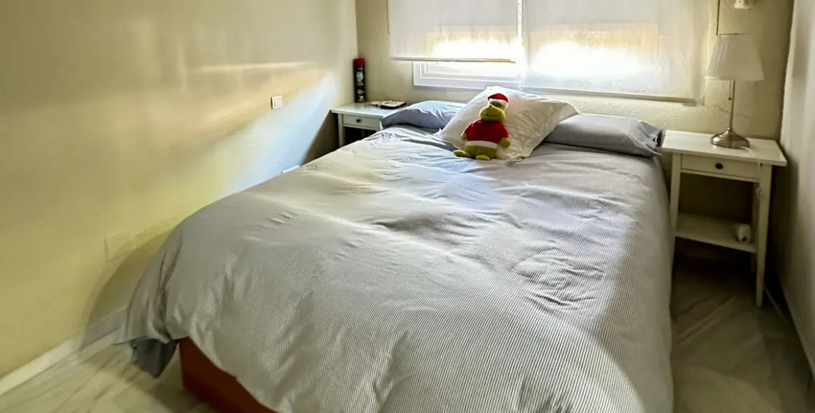 Продажа дома на две семьи в Estepona 13