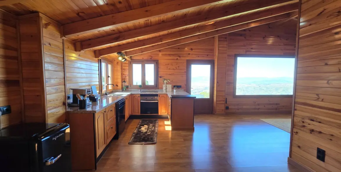 Sale of detached villa in Limonar 19