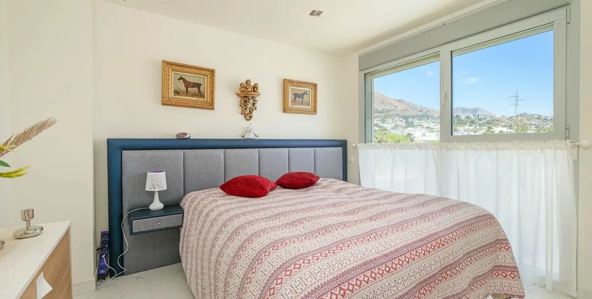 Sale of penthouse in Fuengirola 4