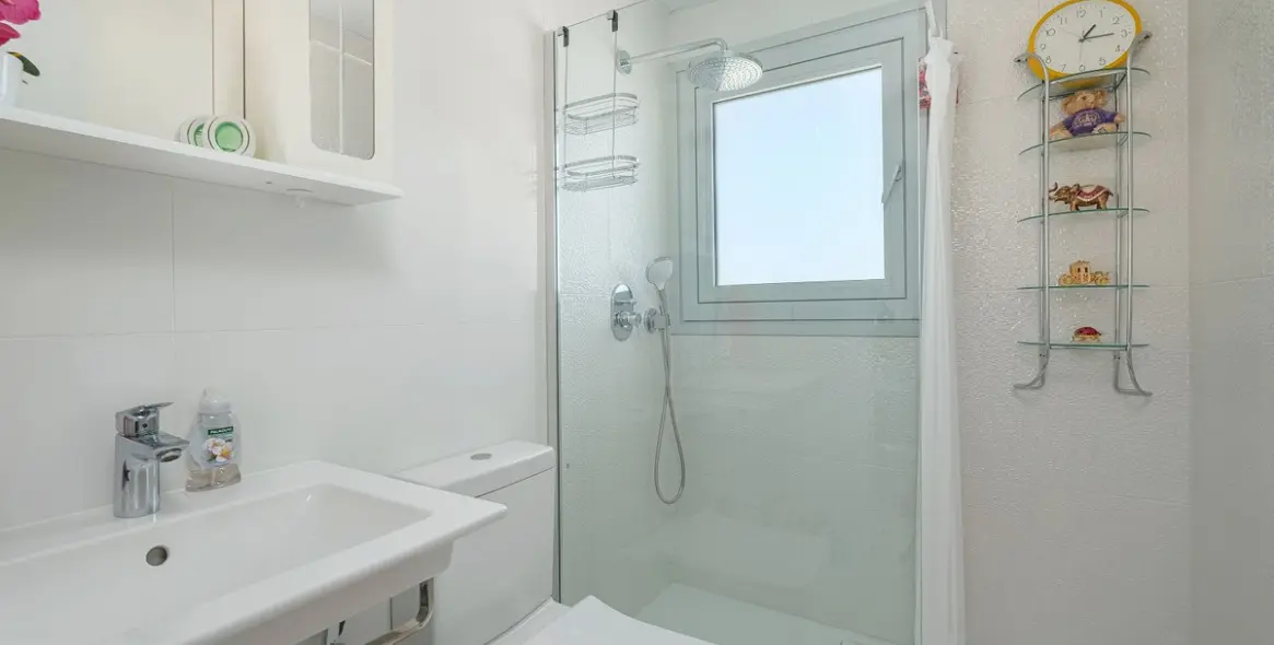 Sale of penthouse in Fuengirola 11