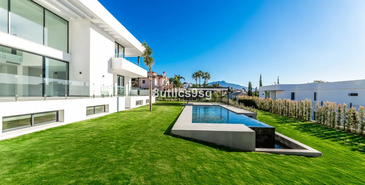 Venta de villa independiente en Benahavís 2