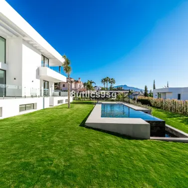 Venta de villa independiente en Benahavís