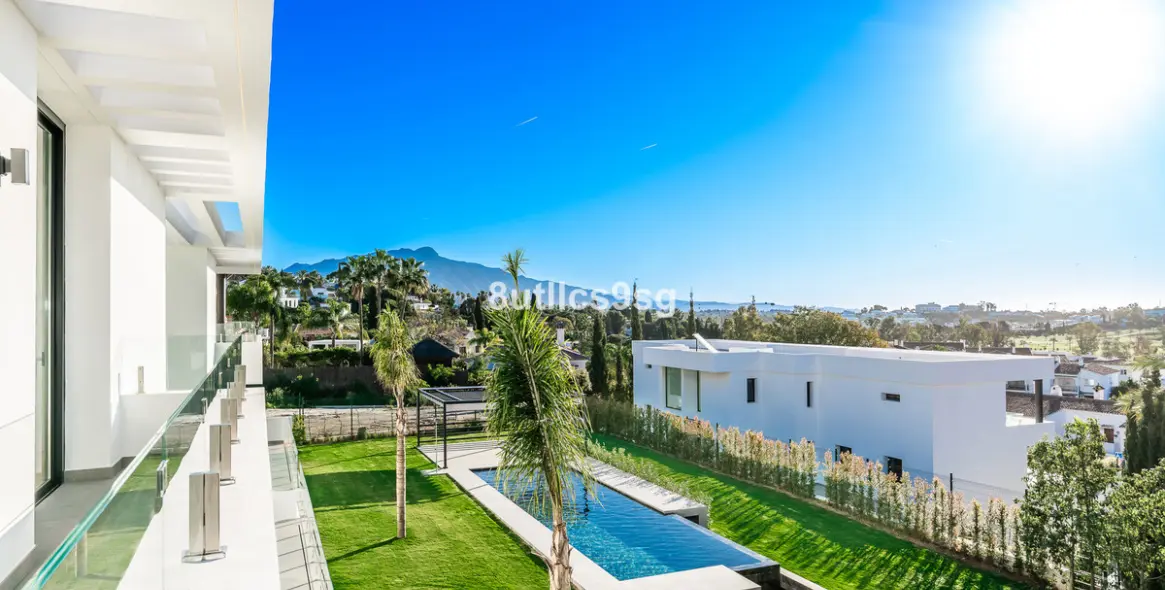 Venta de villa independiente en Benahavís 17