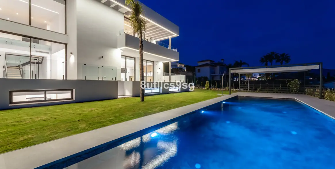 Sale of detached villa in Benahavís 23