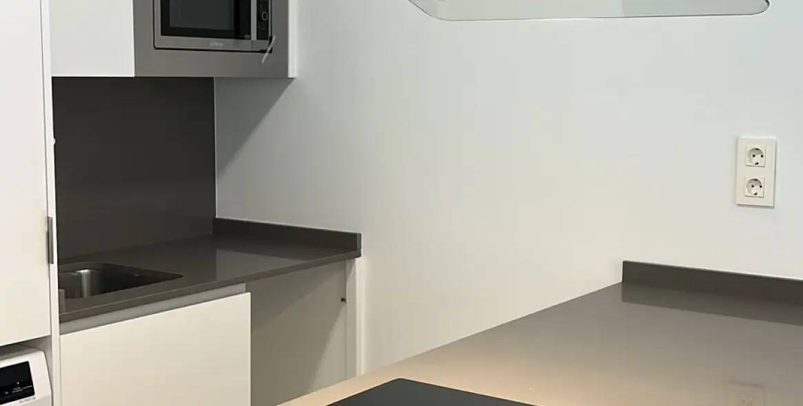 Sale of middle floor apartment in Estepona 6