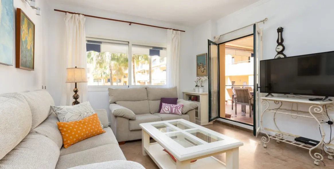 Long-term rent of middle floor apartment in San Pedro de Alcántara 3