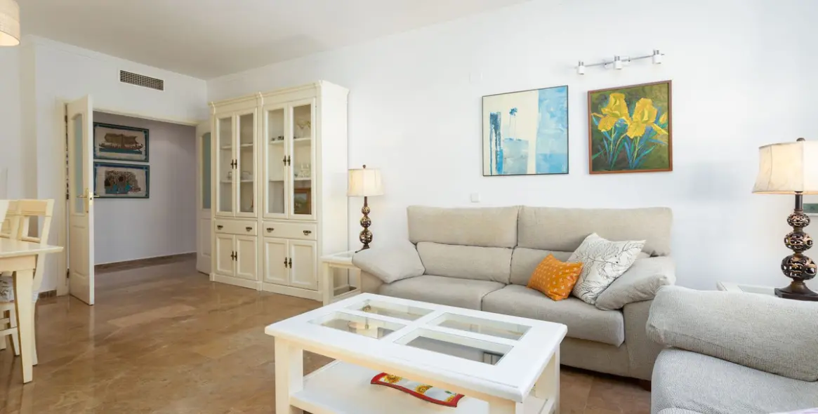 Long-term rent of middle floor apartment in San Pedro de Alcántara 4