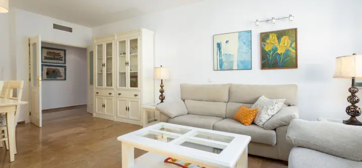 Long-term rent of middle floor apartment in San Pedro de Alcántara 3