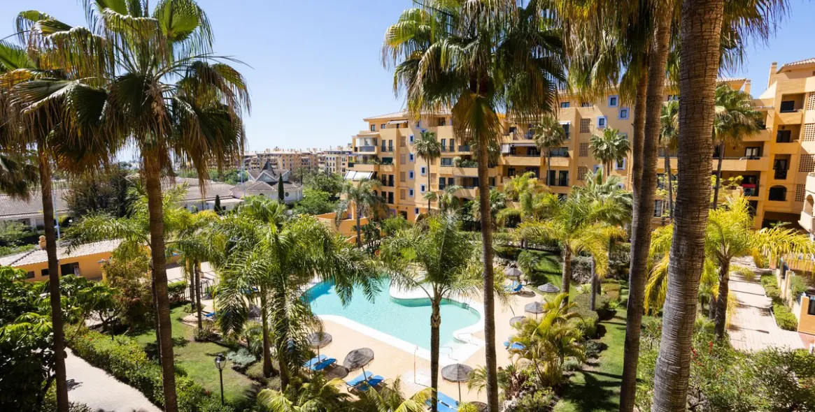 Long-term rent of middle floor apartment in San Pedro de Alcántara 8