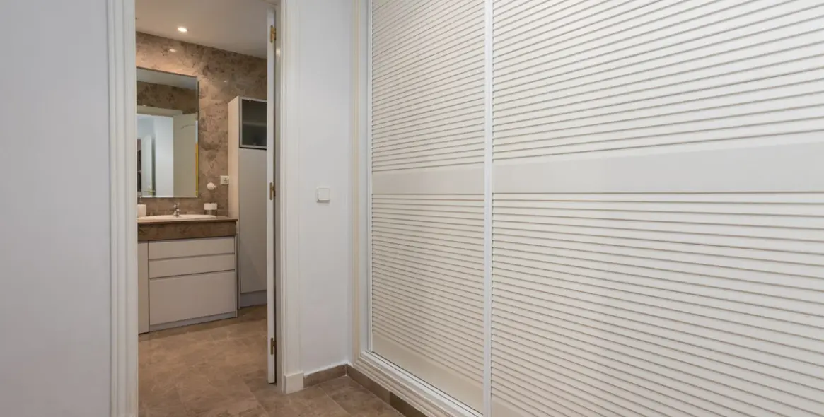 Long-term rent of middle floor apartment in San Pedro de Alcántara 10