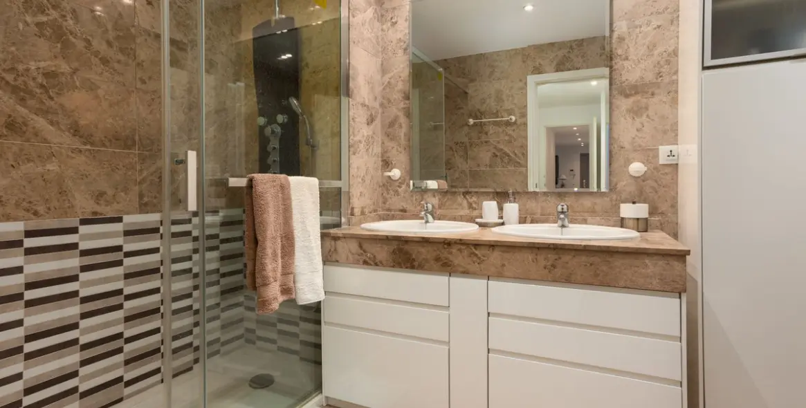 Long-term rent of middle floor apartment in San Pedro de Alcántara 11