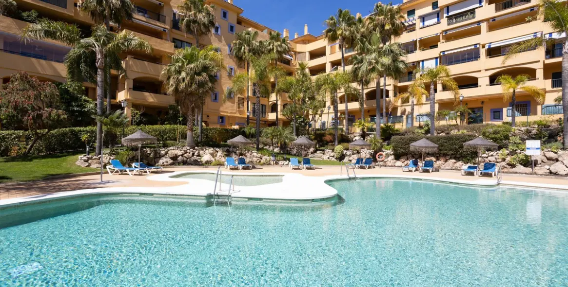 Long-term rent of middle floor apartment in San Pedro de Alcántara 16