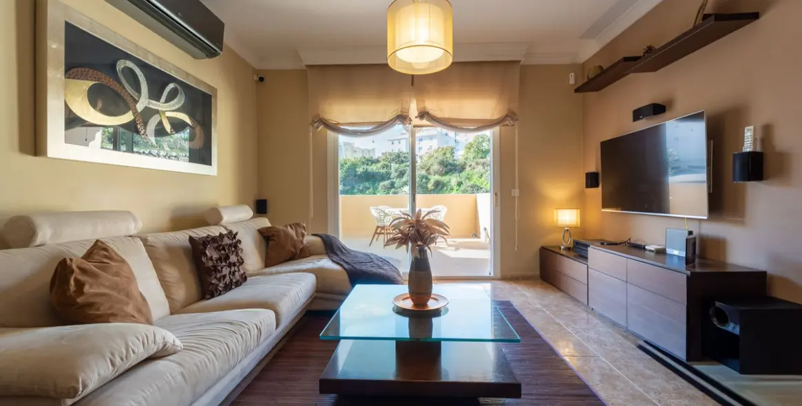 Sale of ground floor apartment in Arroyo de la Miel 20