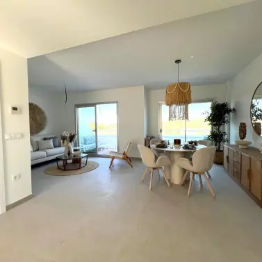 Sale of ground floor apartment in Estepona