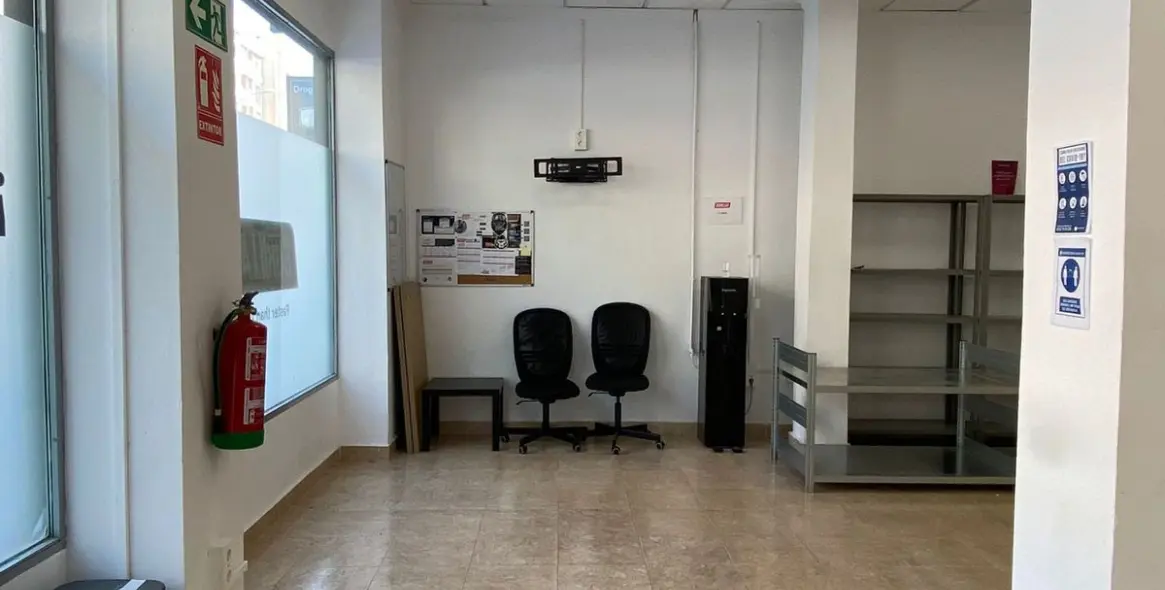 Продажа коммерческого помещения в Málaga 10