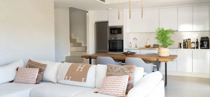 Продажа двухуровневого пентхауса в Estepona 4