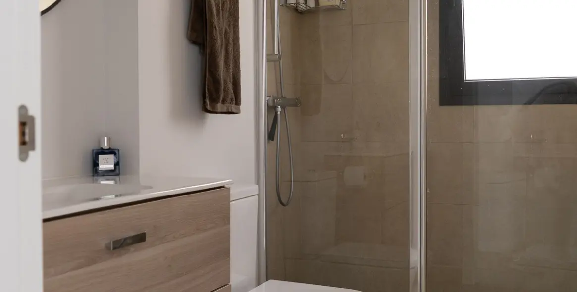 Sale of penthouse duplex in Estepona 20