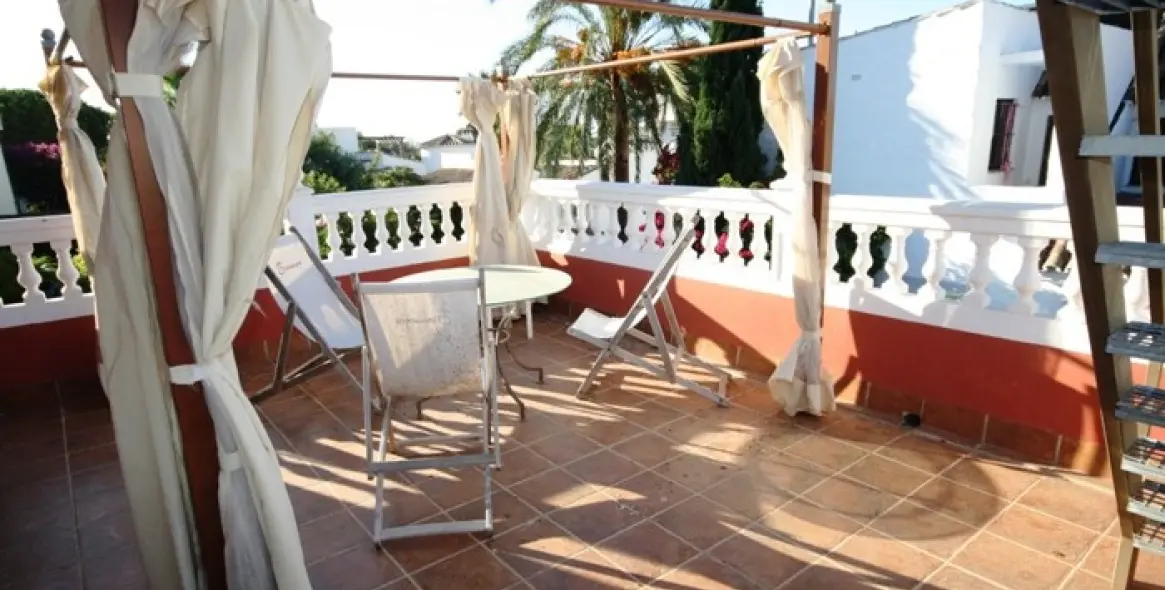 Sale of detached villa in Las Chapas 22
