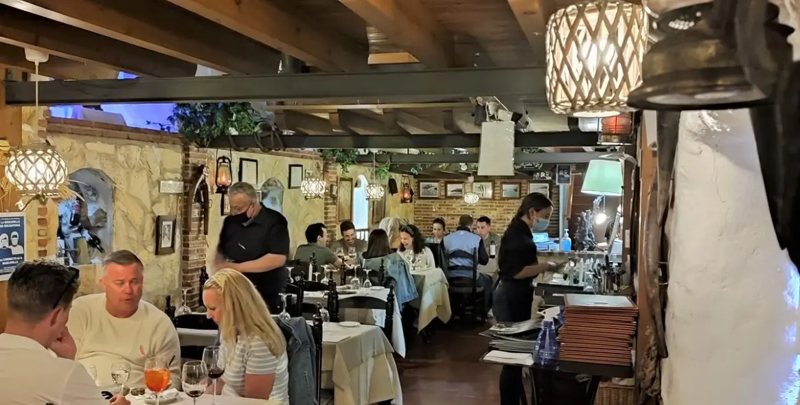 Sale of townhouse in Marbella 17