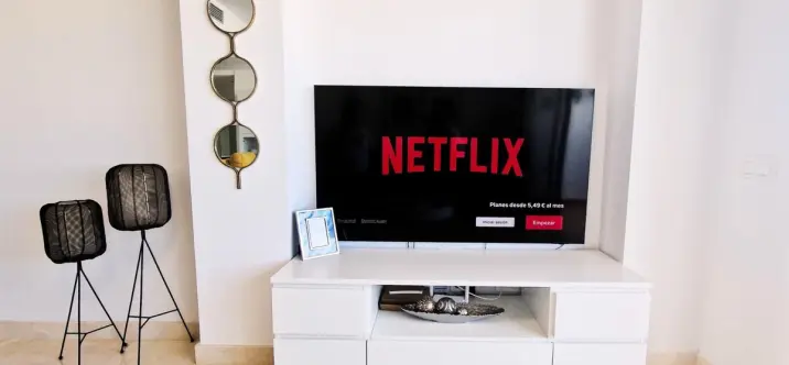 Долгосрочная аренда апартаментов на среднем этаже в Casares Playa 2