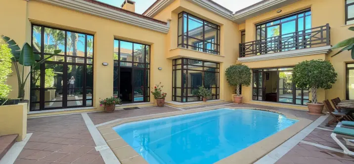 Долгосрочная аренда  отдельно стоящей виллы в Puerto Banús 0