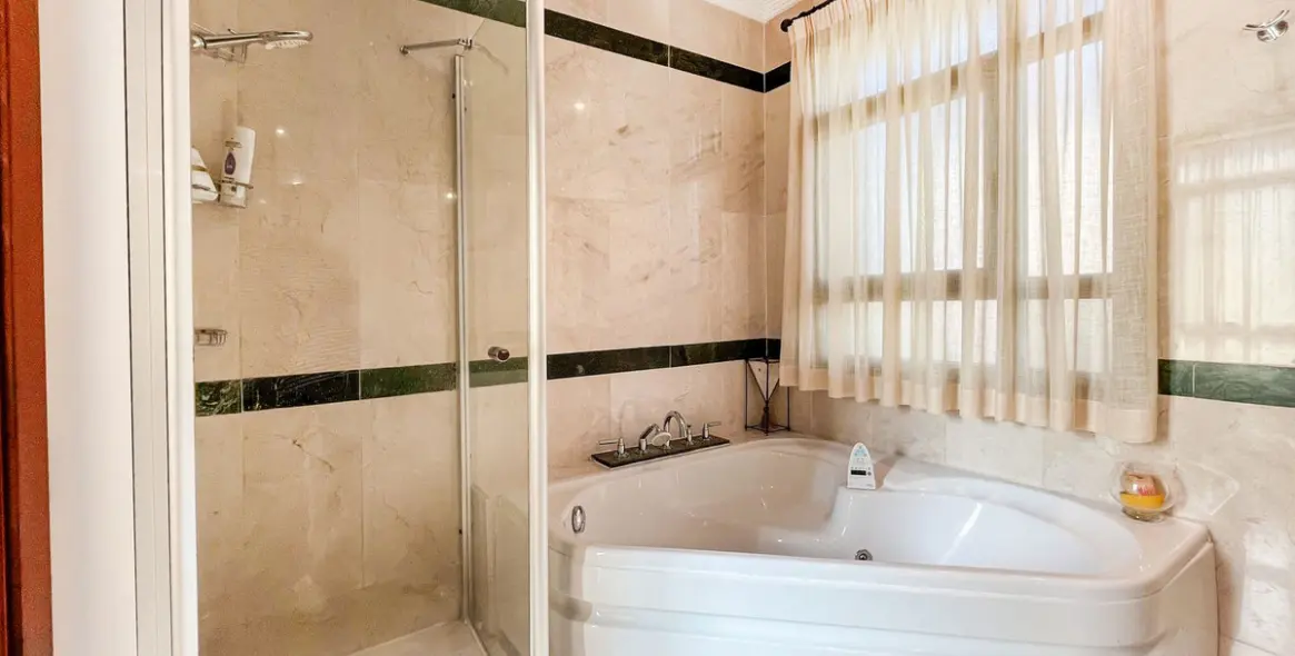 Долгосрочная аренда  отдельно стоящей виллы в Puerto Banús 7