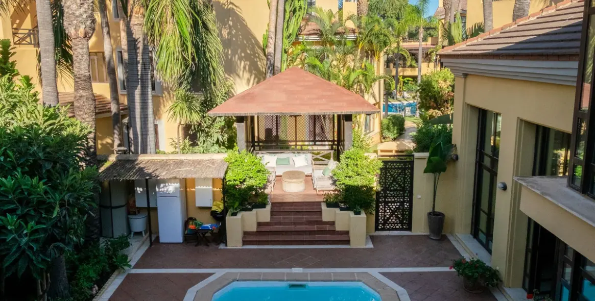 Долгосрочная аренда  отдельно стоящей виллы в Puerto Banús 10