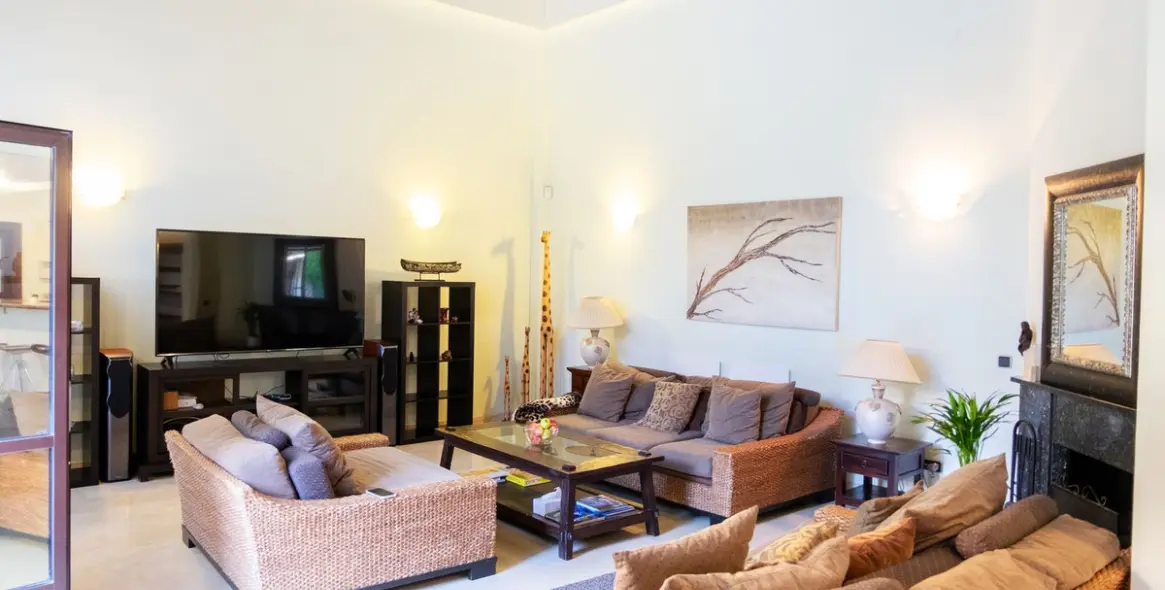 Долгосрочная аренда  отдельно стоящей виллы в Puerto Banús 13