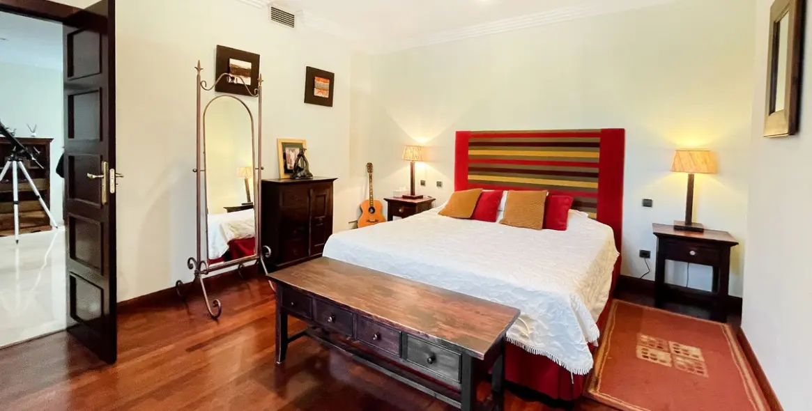 Долгосрочная аренда  отдельно стоящей виллы в Puerto Banús 17