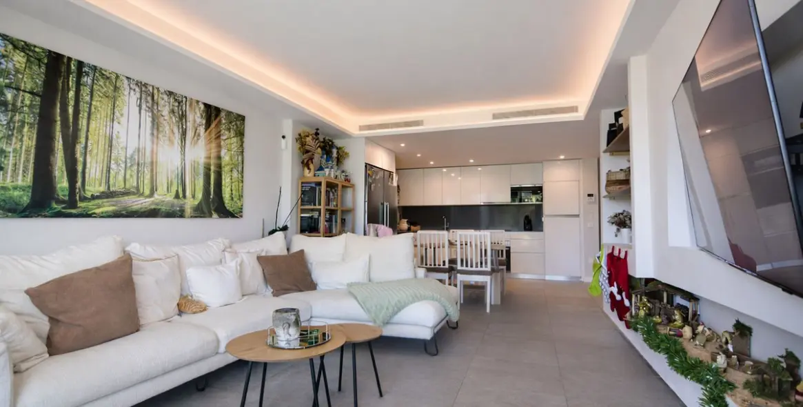 Продажа апартаментов на первом этаже в El Chaparral 2