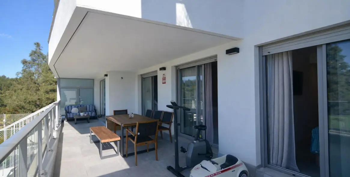 Продажа апартаментов на первом этаже в El Chaparral 10