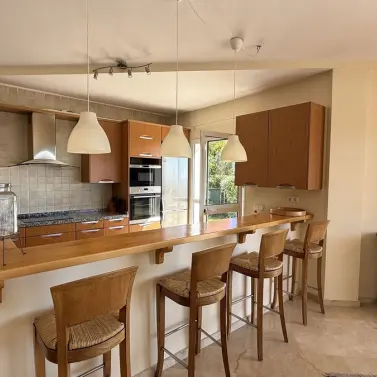Sale of detached villa in Higueron