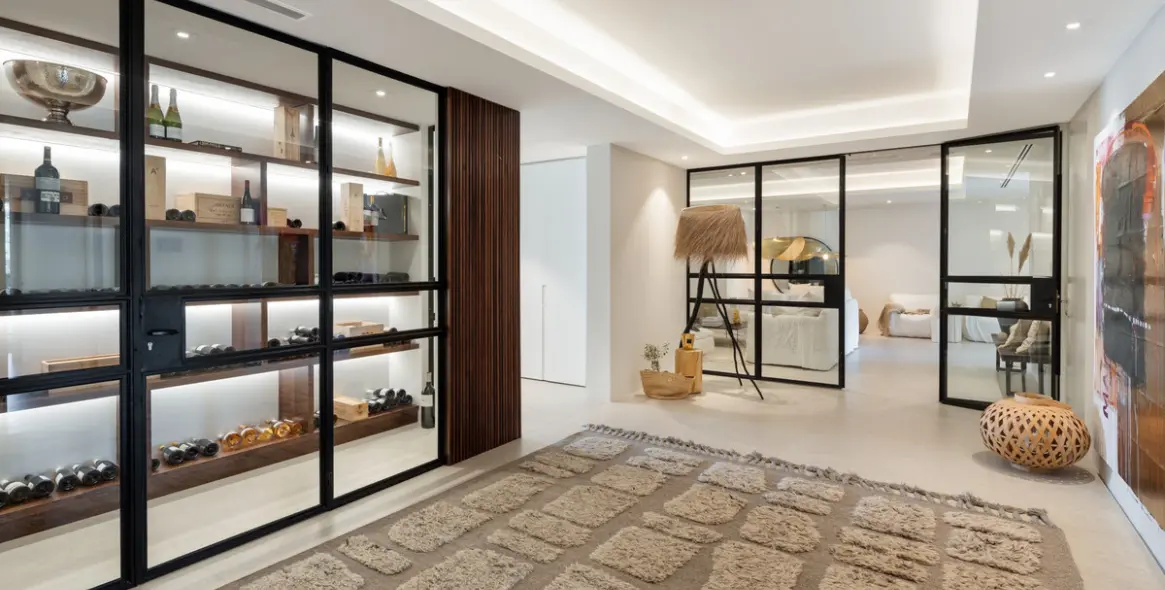 Sale of detached villa in La Quinta 31