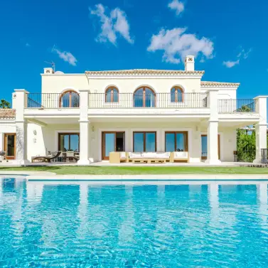 Long-term rent of detached villa in Los Flamingos